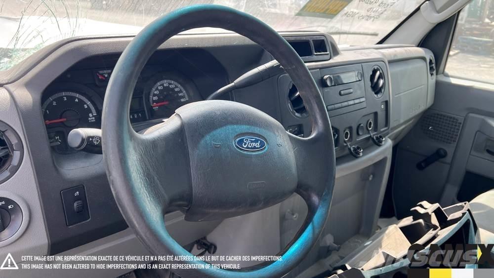 Ford E-450 中古トラクターヘッド | トレーラーヘッド