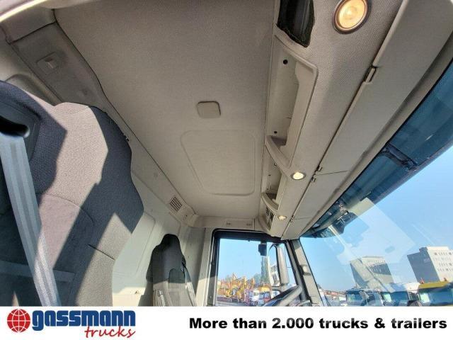 Iveco T-Way 360 6x6 アームロール