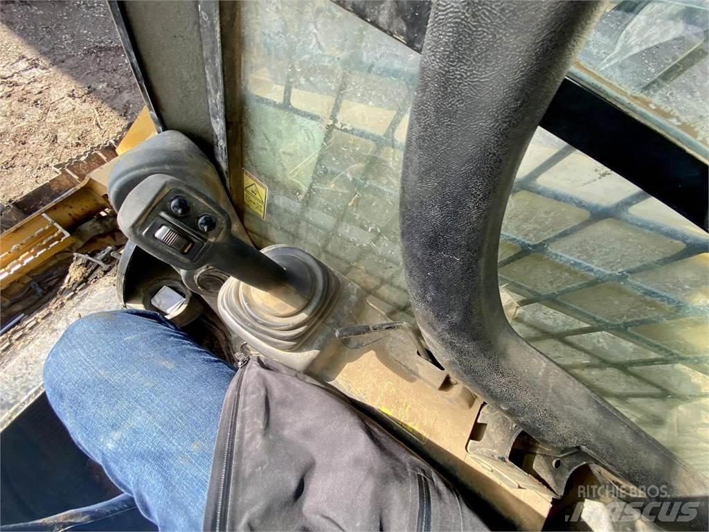 CAT 299D2 スキッドステアローダー
