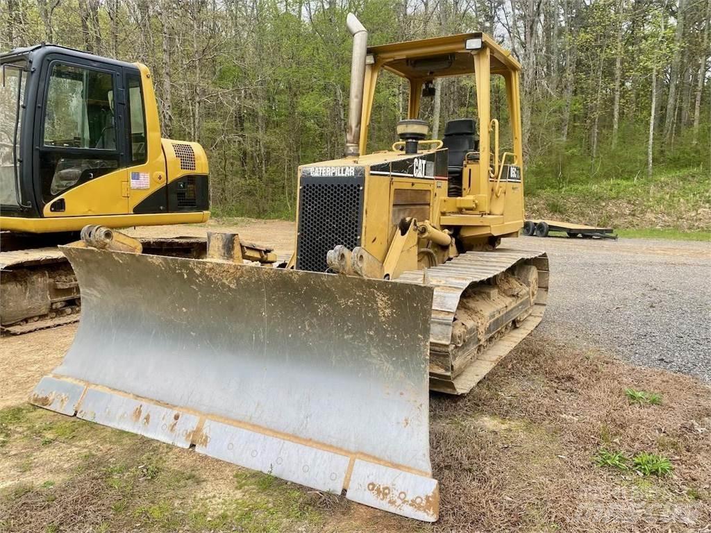 CAT D5C XL ブルドーザー