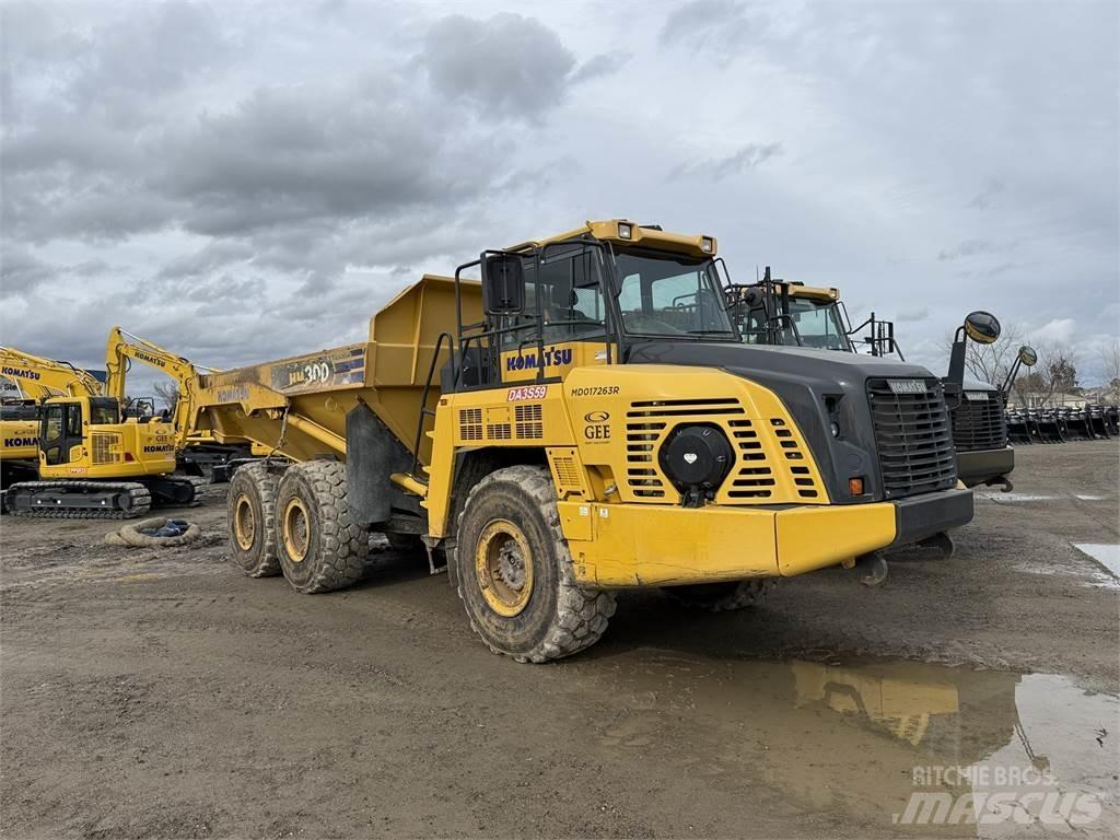 Komatsu HM300-5 アーティキュレート式ダンプトラック