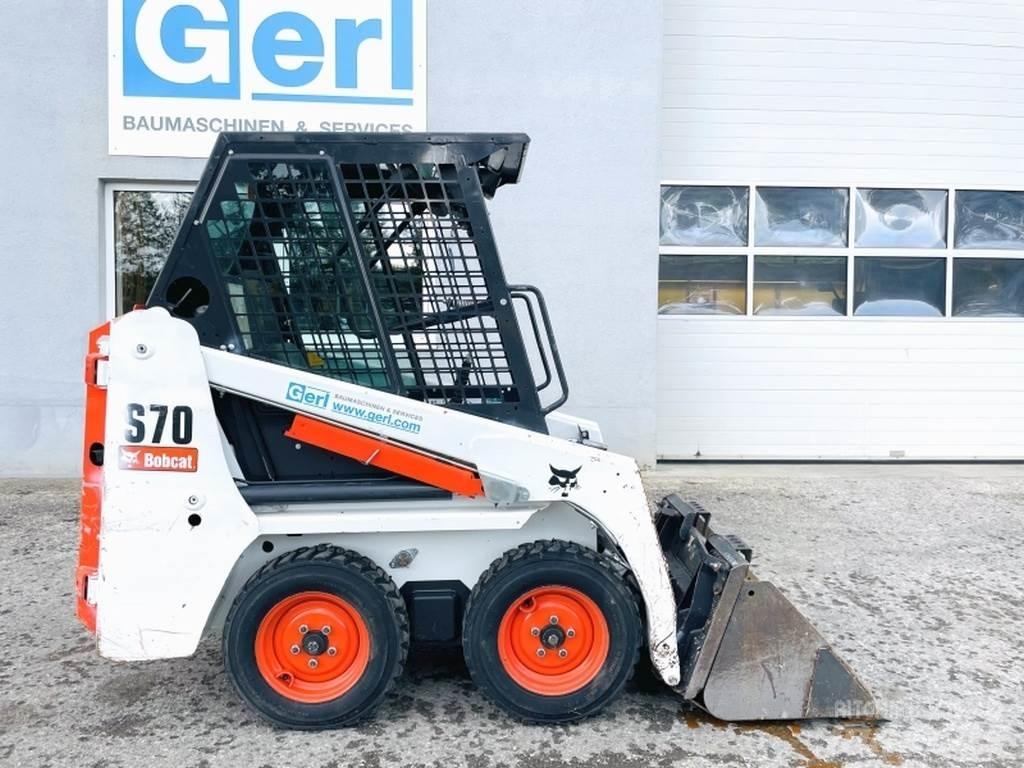 Bobcat S70 スキッドステアローダー