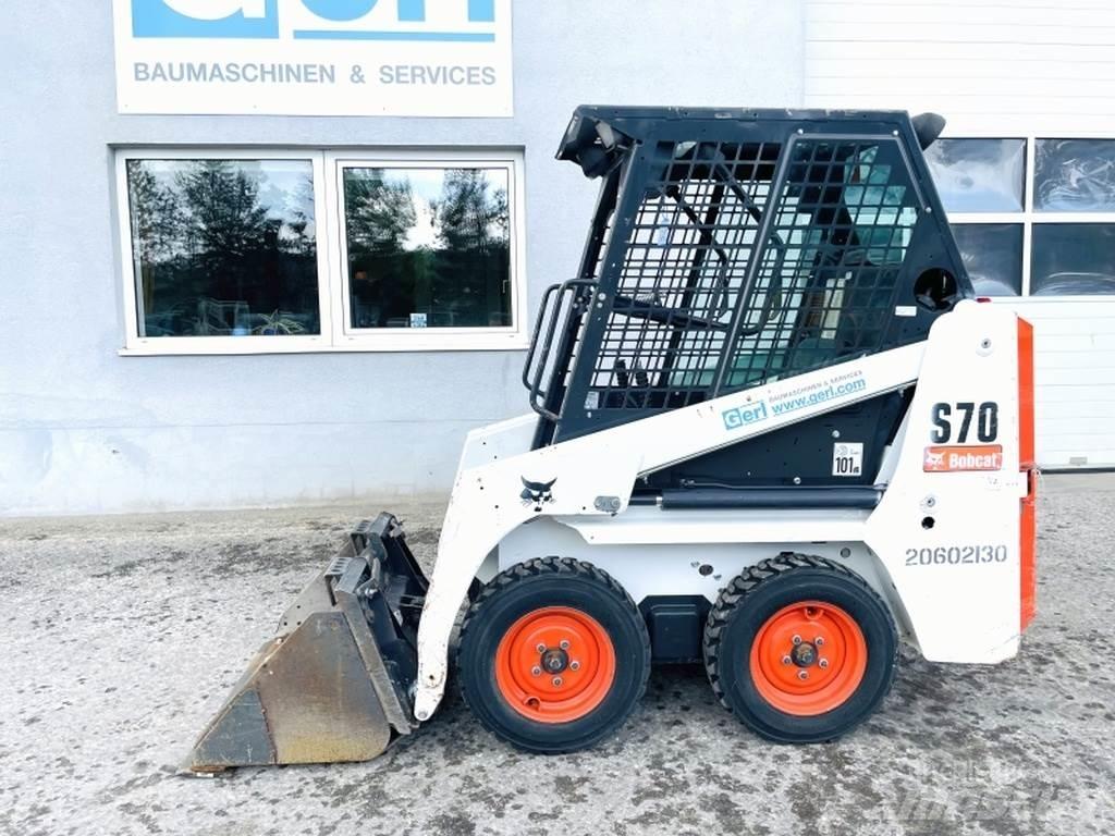Bobcat S70 スキッドステアローダー