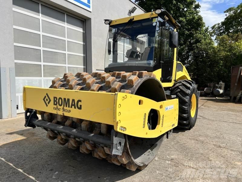 Bomag BW 213 PDH-5 振動ローラ
