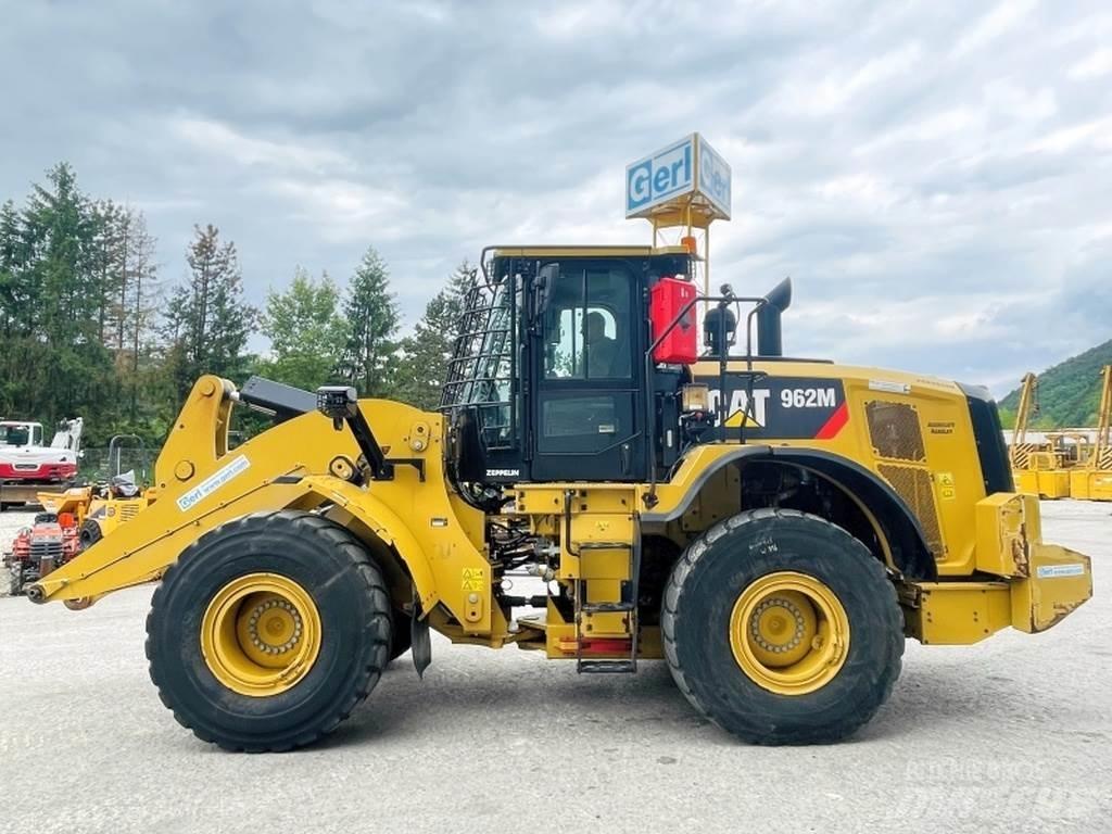 CAT 962M ホイールローダー・タイヤショベル