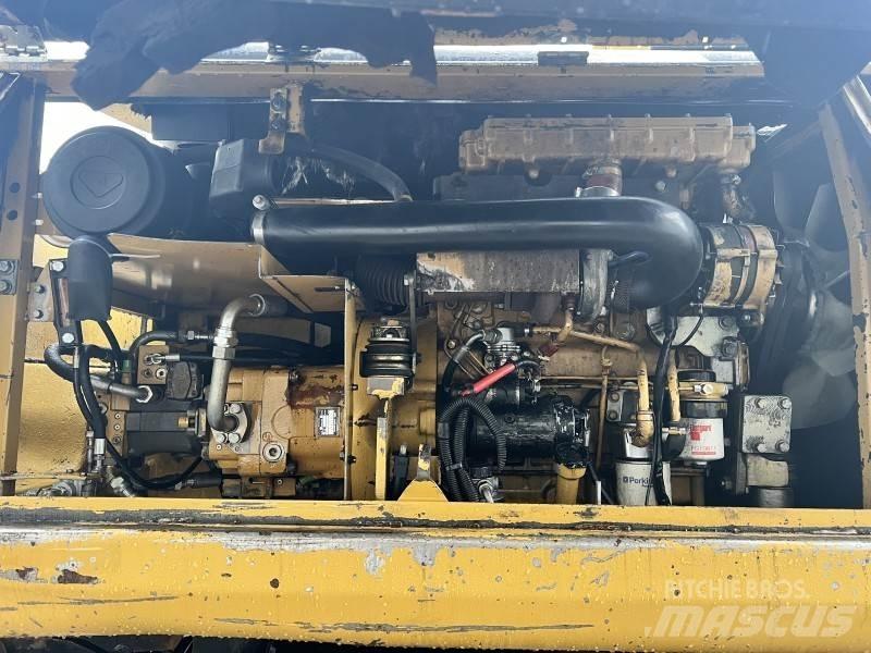 CAT M 315 ホイール式油圧ショベル（パワーショベル・ユンボ・バックホー）