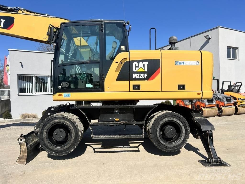 CAT M 320 F ホイール式油圧ショベル（パワーショベル・ユンボ・バックホー）