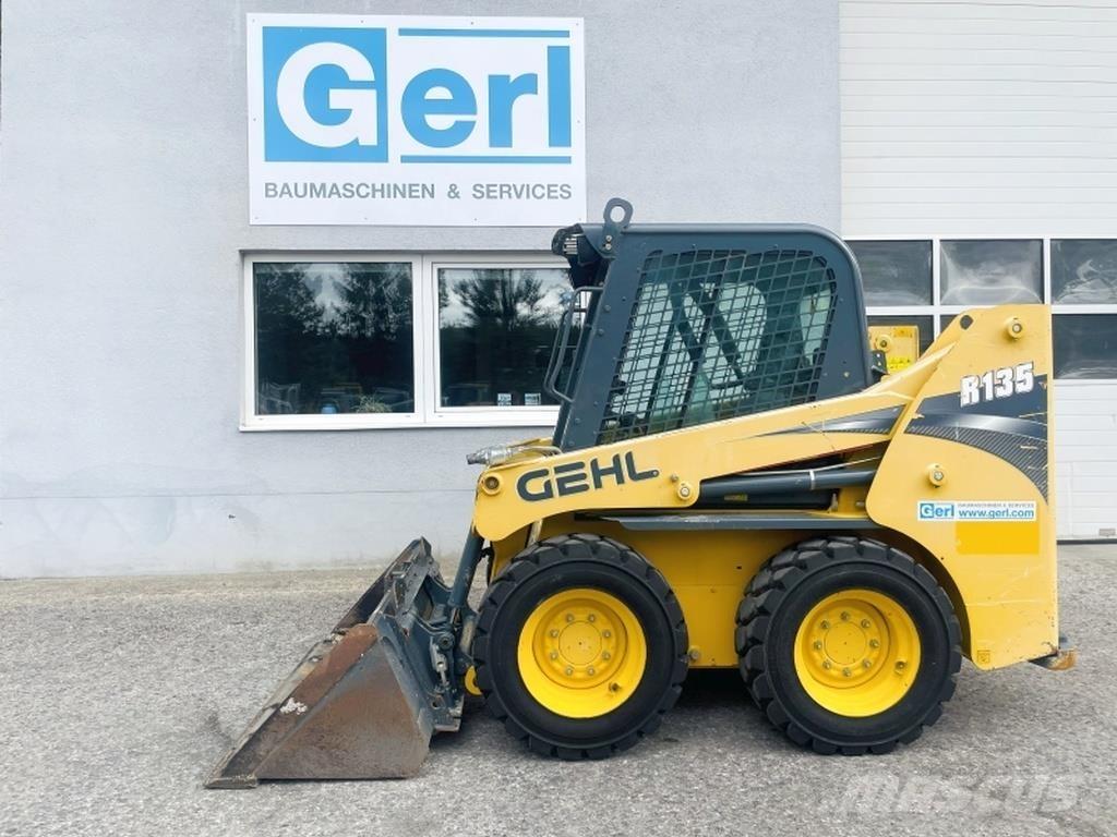 Gehl R135 スキッドステアローダー