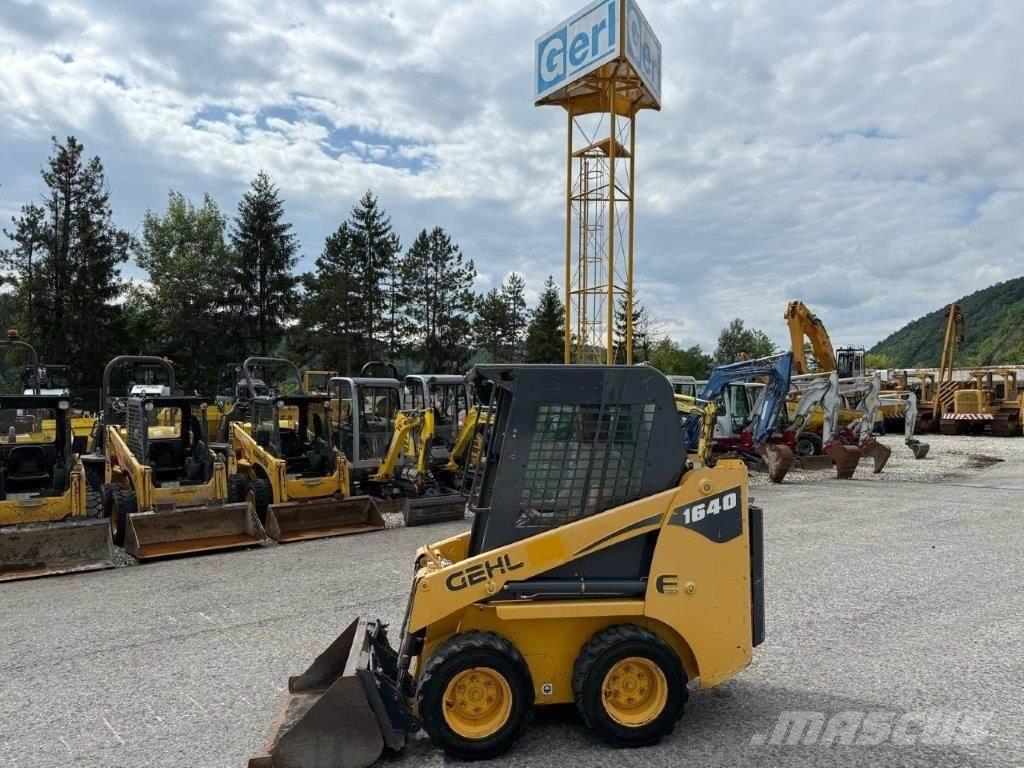 Gehl SL1640E スキッドステアローダー