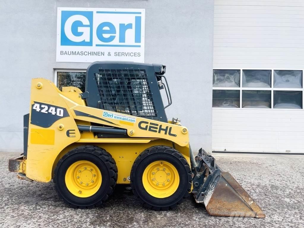 Gehl SL4240 スキッドステアローダー