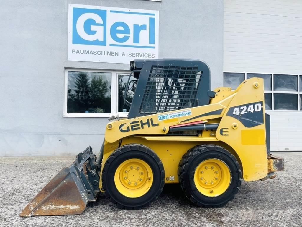 Gehl SL4240 スキッドステアローダー