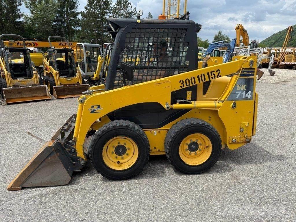 Komatsu SK714-5 スキッドステアローダー