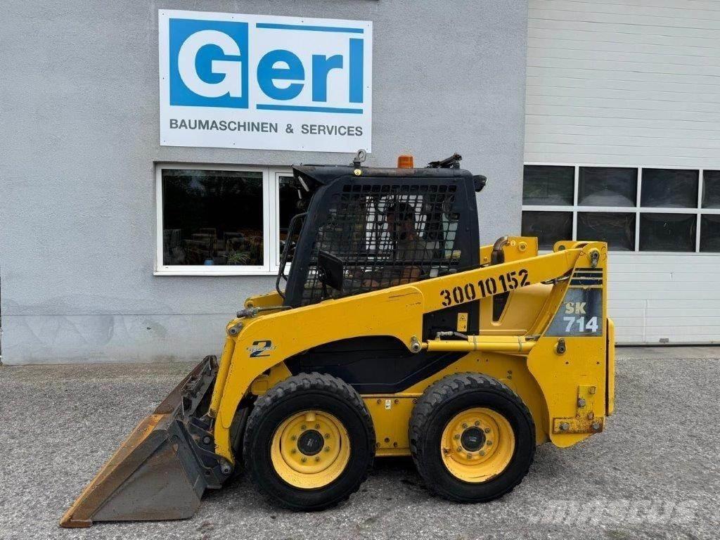 Komatsu SK714-5 スキッドステアローダー