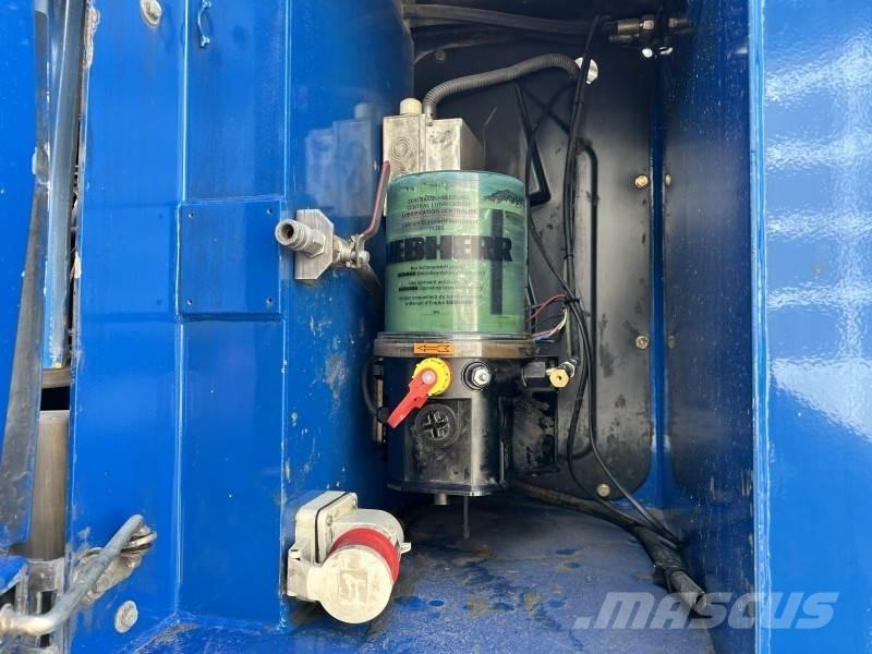 Liebherr A 316 Litronic 廃棄物／工業産廃処理機