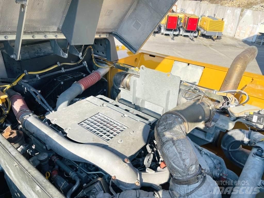 Liebherr R976 HD 大型油圧ショベル12t以上（パワーショベル・ユンボ）