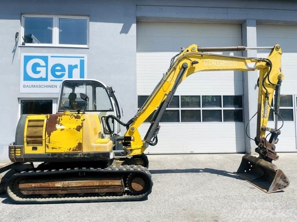 Neuson G8002 RDV ミニ油圧ショベル 7t以下（ミニユンボ・ミニディガー）