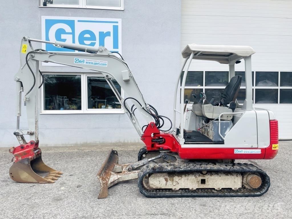 Takeuchi TB135 ミニ油圧ショベル 7t以下（ミニユンボ・ミニディガー）