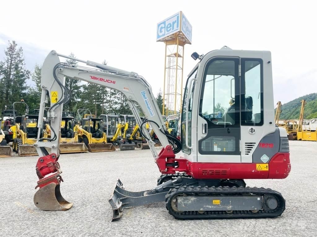 Takeuchi TB219 ミニ油圧ショベル 7t以下（ミニユンボ・ミニディガー）