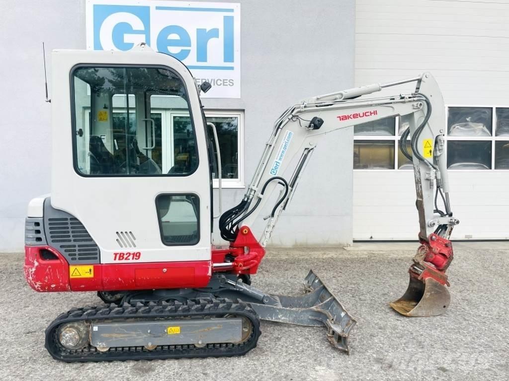 Takeuchi TB219 ミニ油圧ショベル 7t以下（ミニユンボ・ミニディガー）
