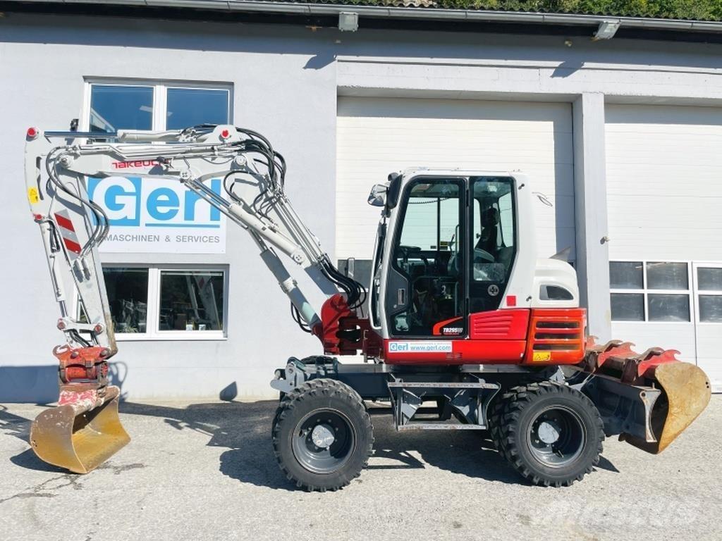 Takeuchi TB295W ホイール式油圧ショベル（パワーショベル・ユンボ・バックホー）