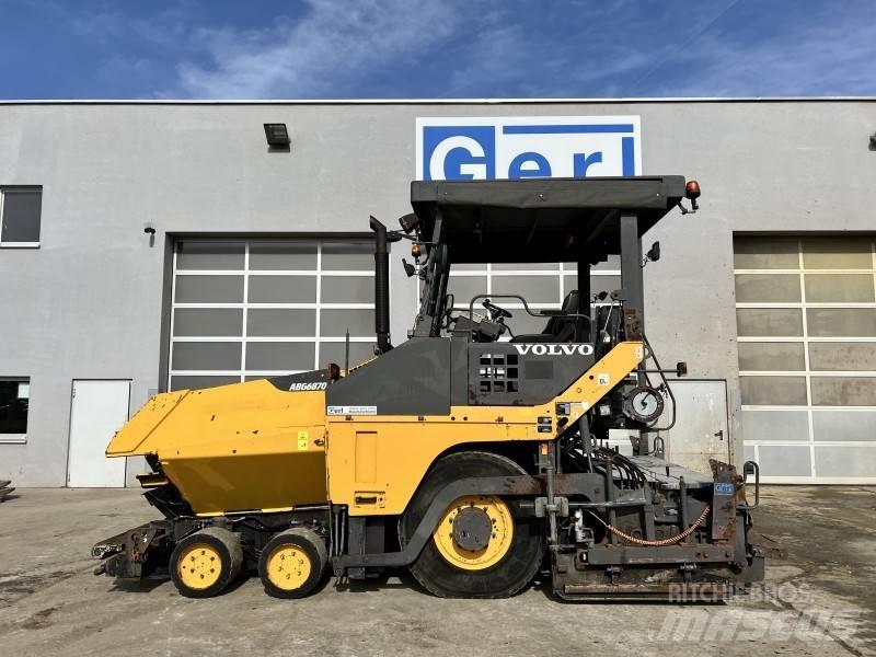  Volvo-ABG 6870 アスファルトフィニッシャ