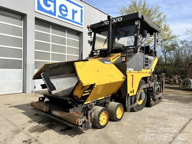 Volvo-ABG 6870 アスファルトフィニッシャ