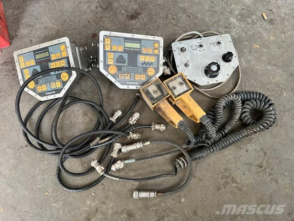 Volvo ABG P 7820 C アスファルトフィニッシャ