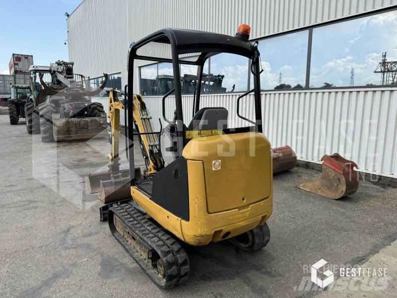 CAT 301.7D ミニ油圧ショベル 7t以下（ミニユンボ・ミニディガー）