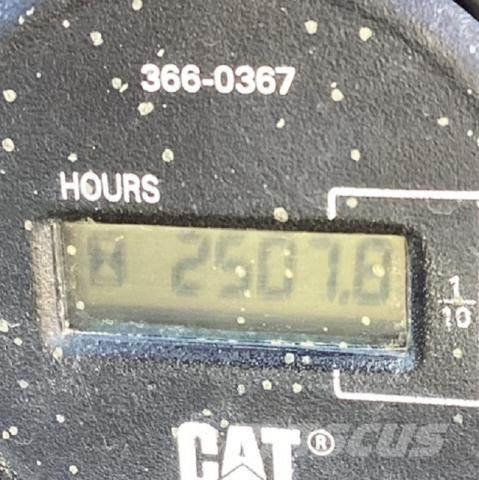 CAT 303.5E2 CR ミニ油圧ショベル 7t以下（ミニユンボ・ミニディガー）