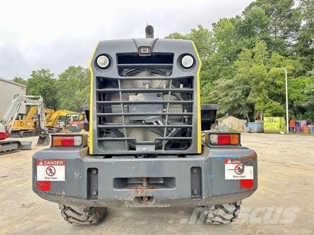 Komatsu WA320-8 ホイールローダー・タイヤショベル