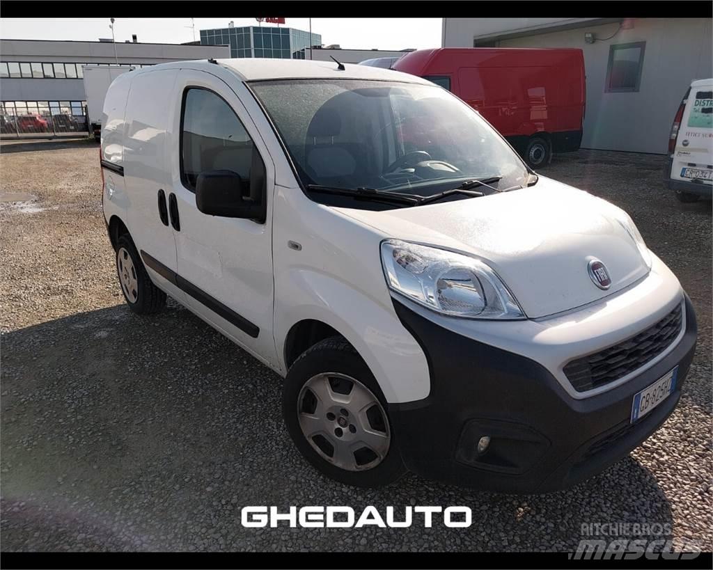 Fiat Fiorino III 2016 ボックストラック