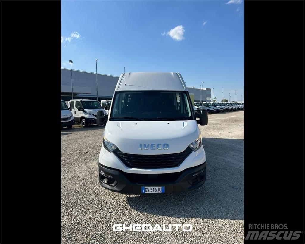 Iveco 35S16 ボックストラック