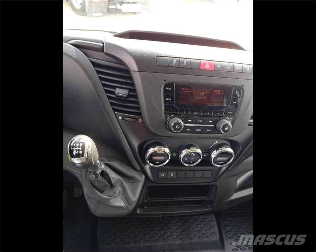 Iveco 35S16S V ボックストラック