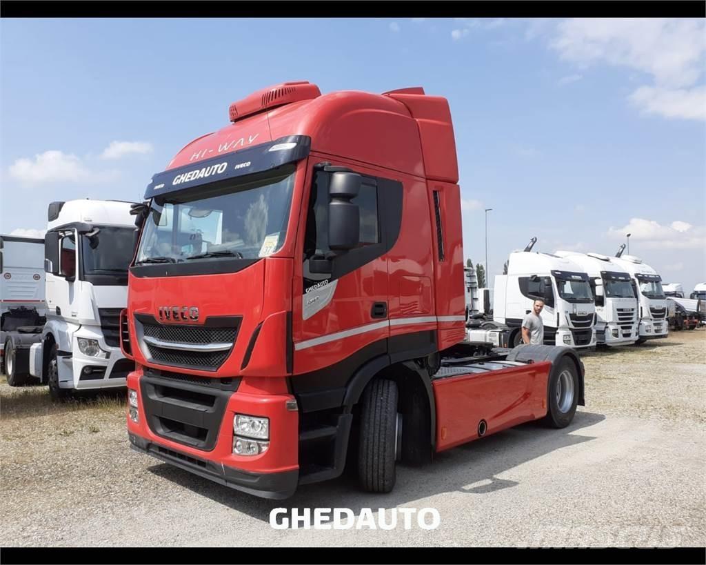 Iveco AS440S48T/P ボックスボディー、ウイング、箱車