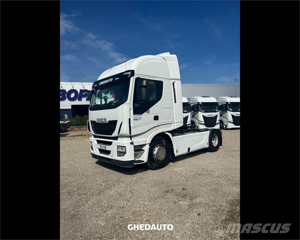 Iveco AS440S48T/P ボックスボディー、ウイング、箱車