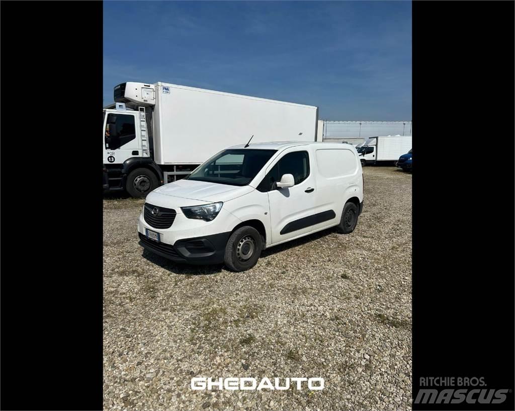 Opel Combo III 2012 ボックストラック