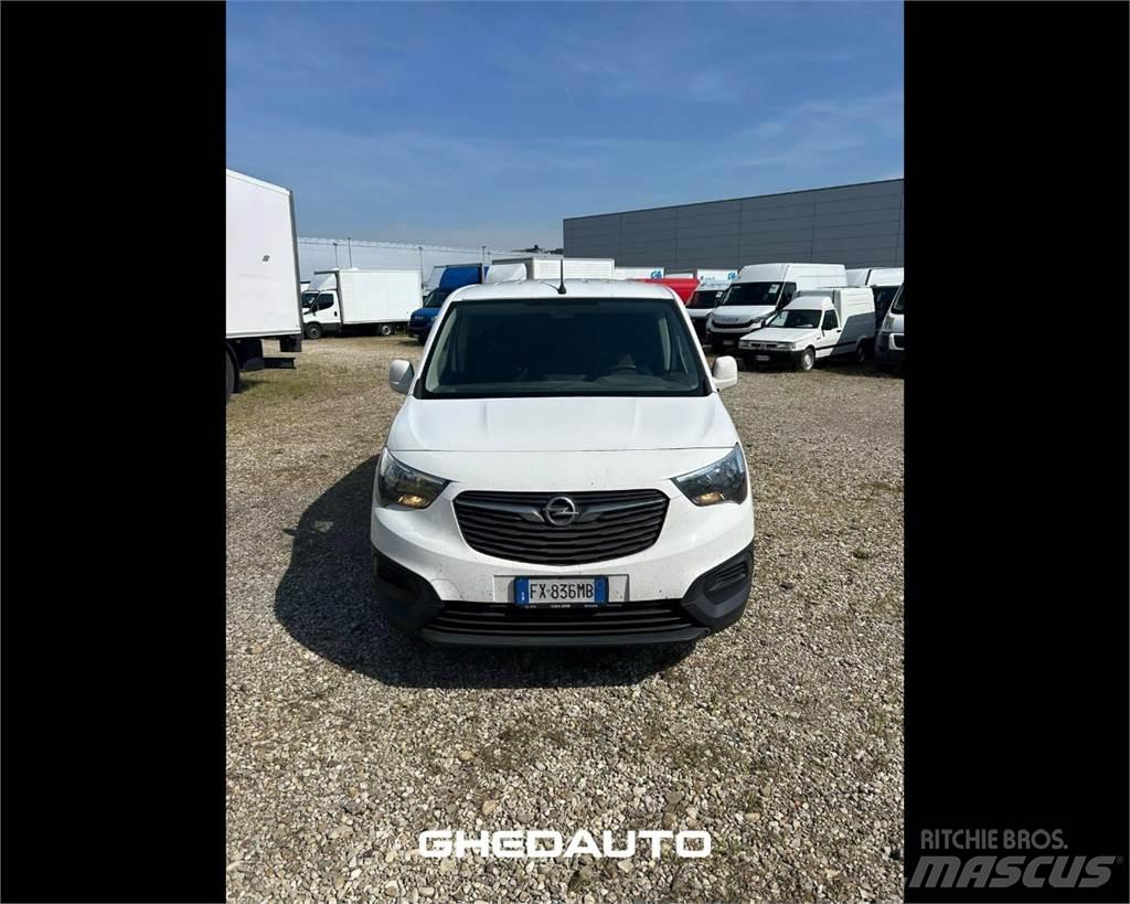 Opel Combo III 2012 ボックストラック