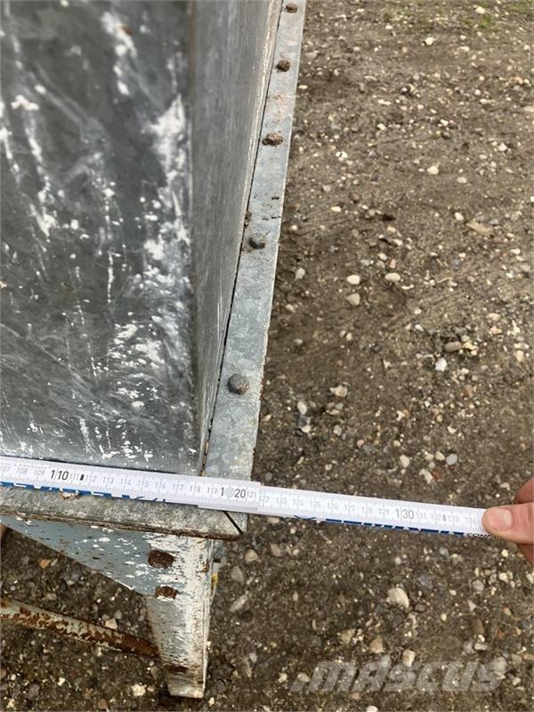 BM  サイロアンローダー