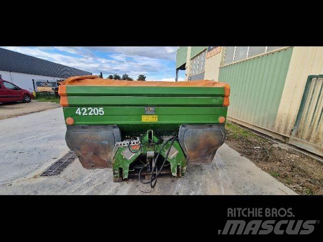 Amazone ZAM 2500 ミネラル散布機