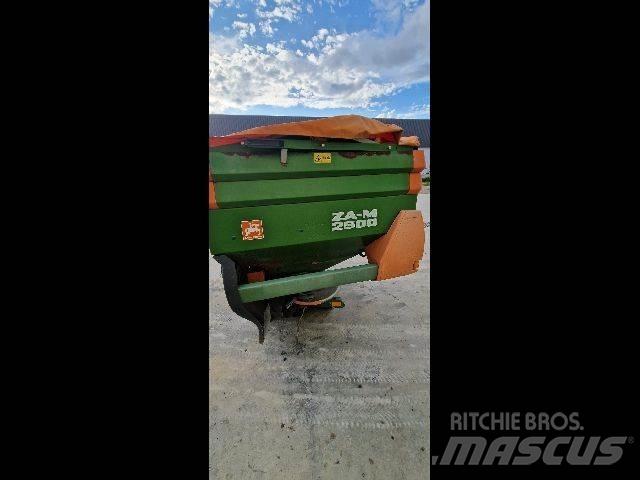 Amazone ZAM 2500 ミネラル散布機