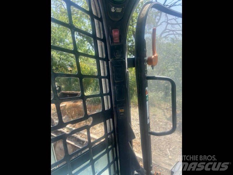 Bobcat T770 ホイールローダー・タイヤショベル