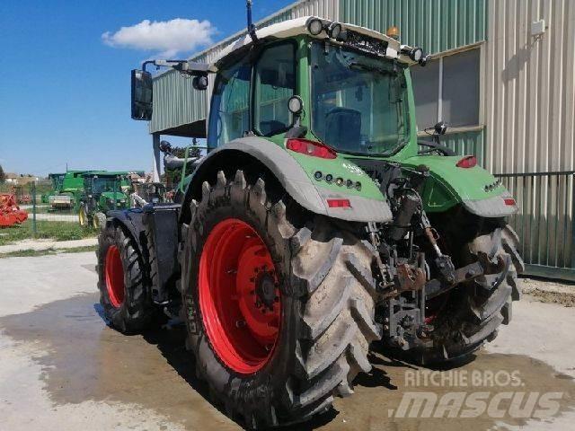 Fendt 718 VARIO トラクター