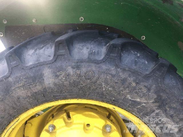 John Deere 5050E トラクター