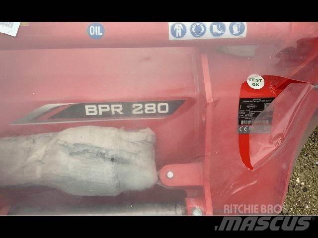 Kuhn BPM 280 土掻き機
