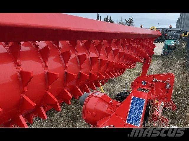 Kuhn HR 3004 ハロー