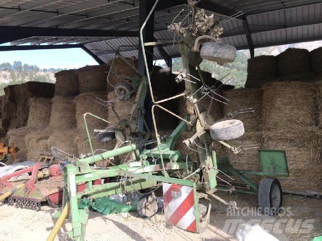 Stoll SPEED 680 テッダー・テッダーレーキ