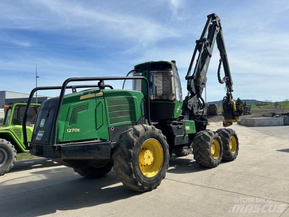 John Deere 1270E フェラーバンチャー