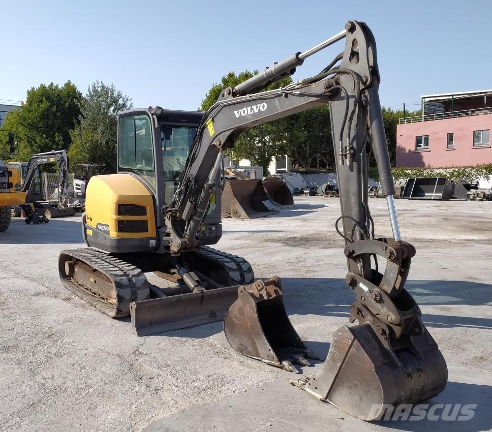 Volvo ECR50D ミニ油圧ショベル 7t以下（ミニユンボ・ミニディガー）