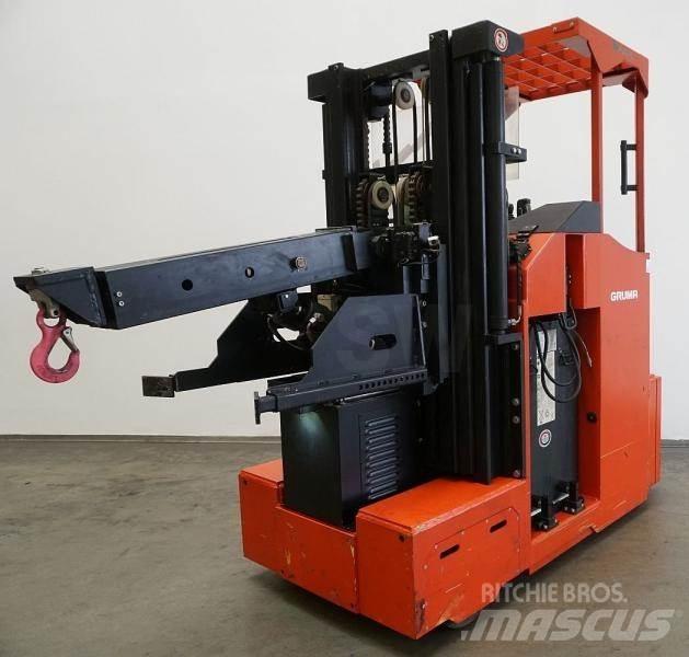 Baka EFV2500SO 自走式スタッカー
