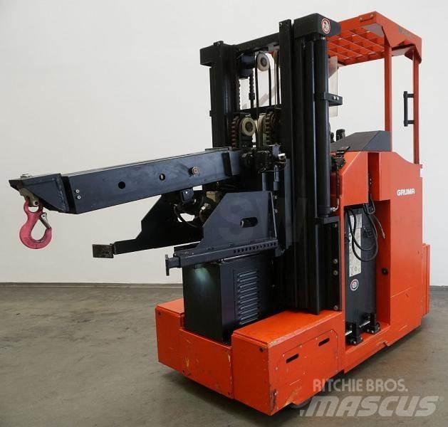 Baka EFV2500SO 自走式スタッカー